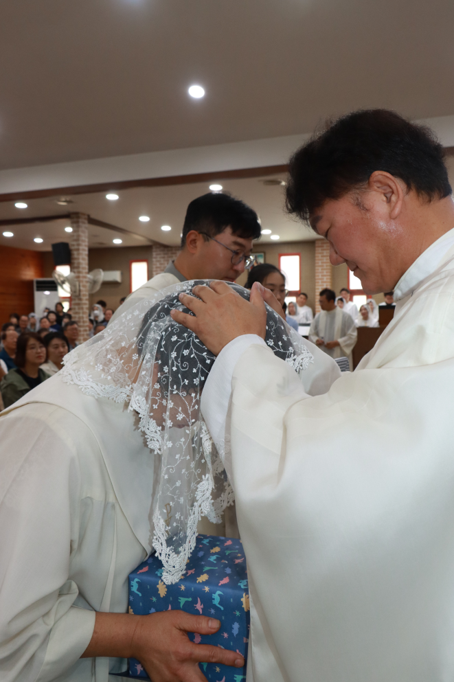 b7ba028346d9cca4e93ce2c32621b1ed_1764846