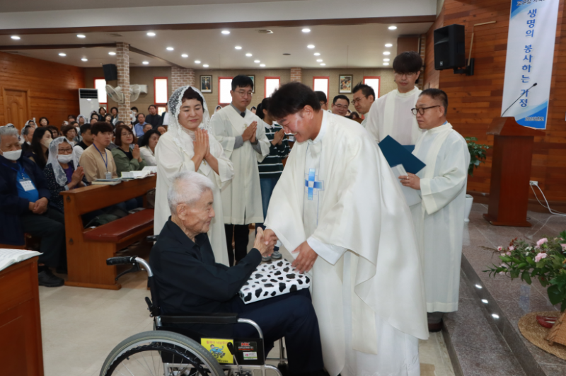 b7ba028346d9cca4e93ce2c32621b1ed_1764846